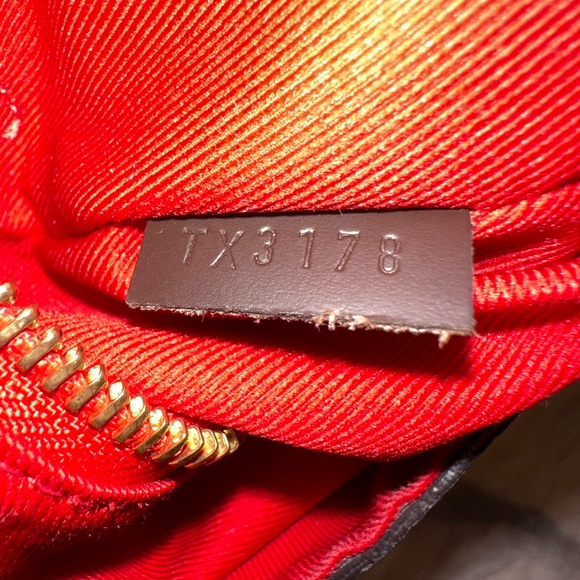 Authentic LOUIS VUITTON GRACEFUL MM DAMIER EBENE - Picture 9 of 11